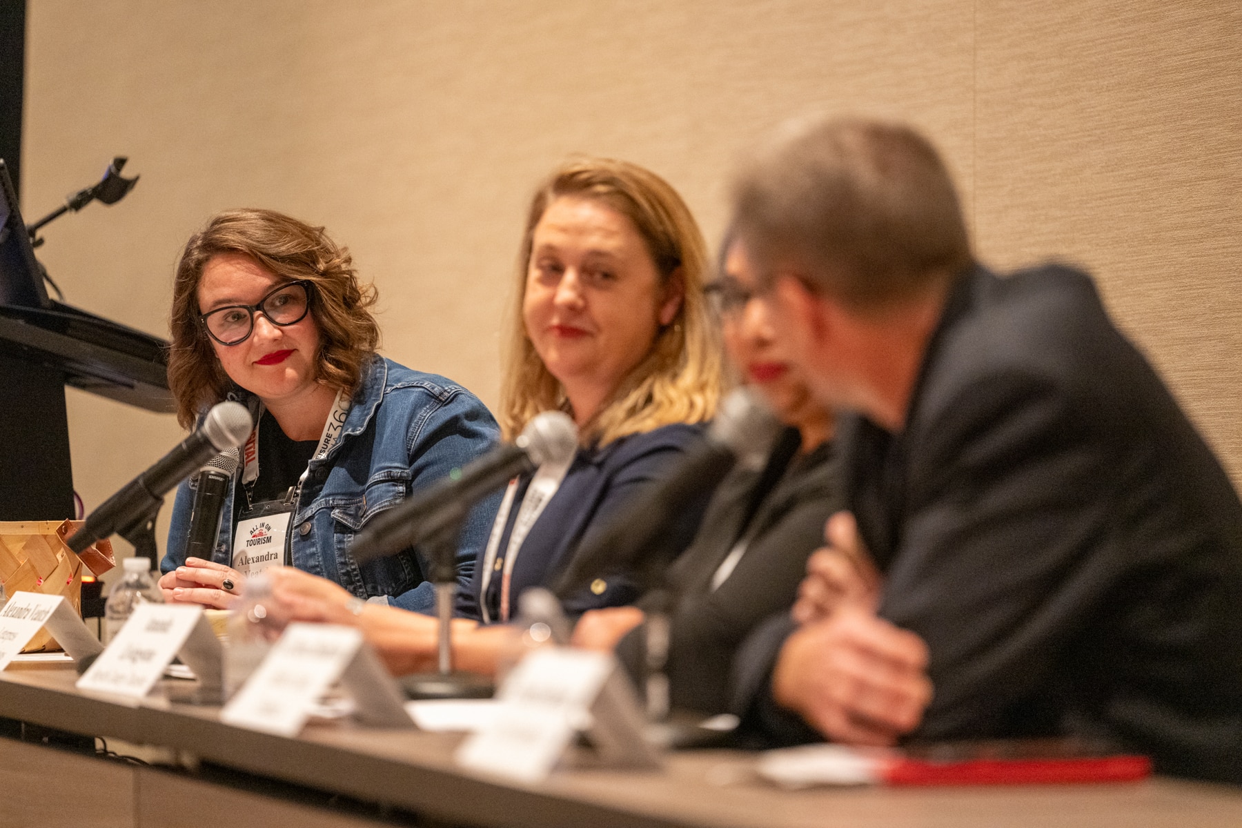 At the 2025 VA-1 Governor’s Tourism Summit, Letterpress CEO Alexandra Veatch moderated “Maximizing a Small Budget: Leveraging Funds and Partnerships for Impact,” a session we were proud to sponsor. She was joined by Amanda Livingston (Visit Smyth County), LaTonya Hamilton (Halifax County Tourism) and Charles Bennett (City of Hopewell).