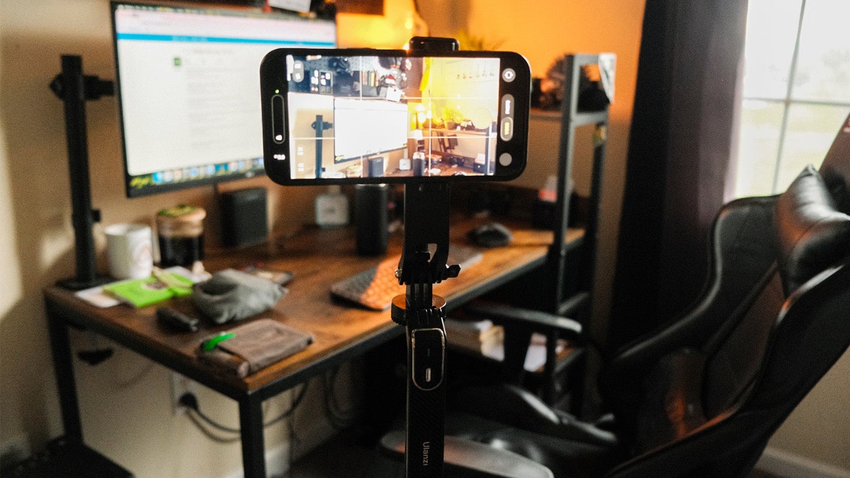 Cell phone tripod in action