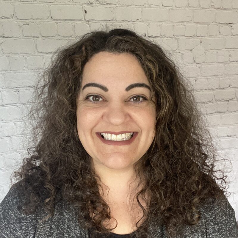 Lisa Miller headshot